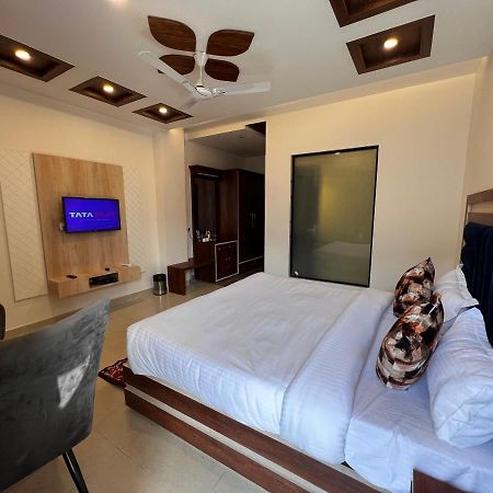 Hotel Himalayan Heritage Sarāhan 外观 照片