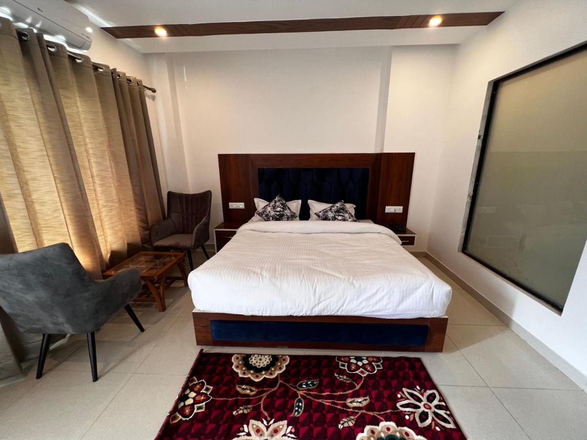 Hotel Himalayan Heritage Sarāhan 外观 照片