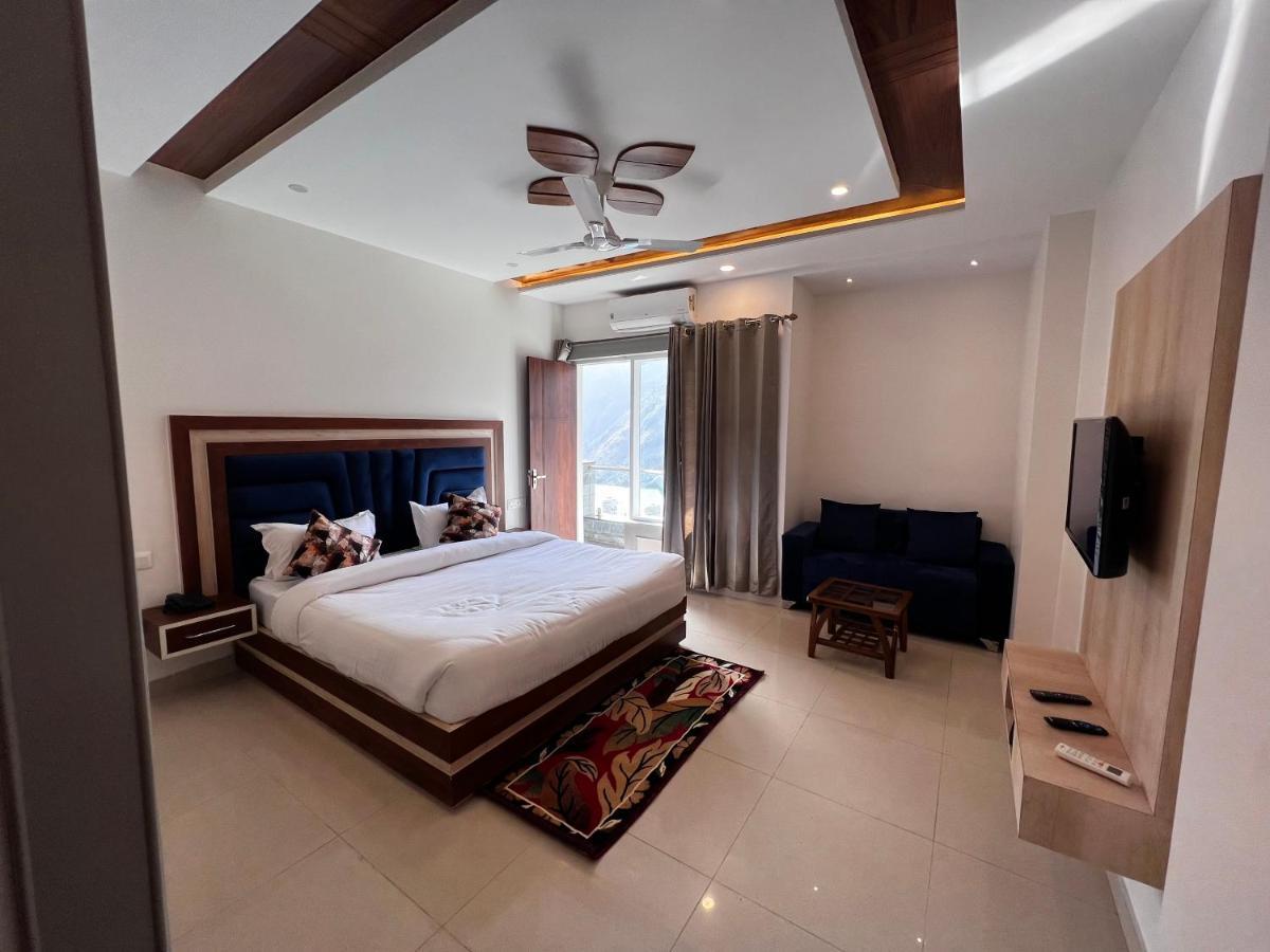 Hotel Himalayan Heritage Sarāhan 外观 照片