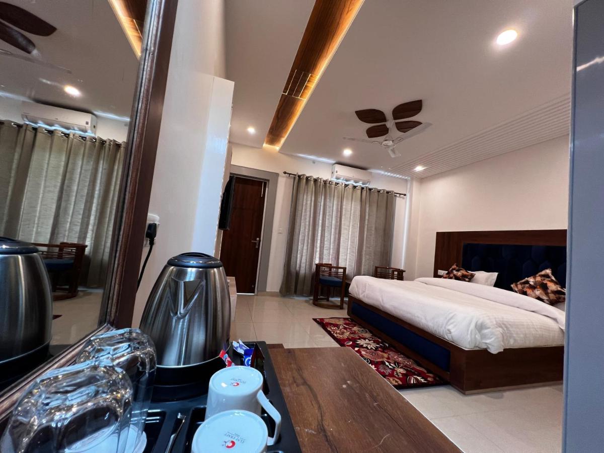 Hotel Himalayan Heritage Sarāhan 外观 照片
